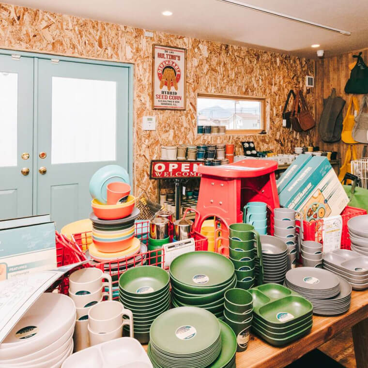 長野県上田市 unionplus. 店舗の外観とアクセス情報