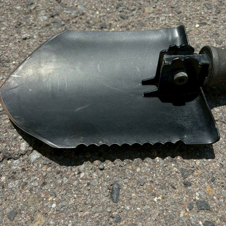 G.I.TTOOLS > GERBER製 折り畳みスコップ/ACUカバー付