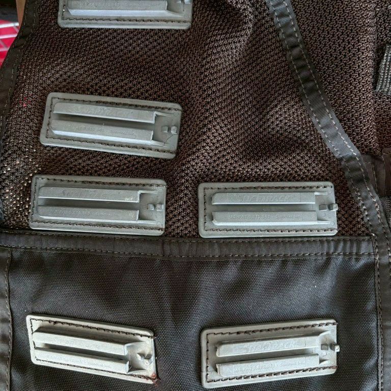 G.I.TTOOLS > サバイバルタクティカルベスト｜SNAPTRACK製 ブラック