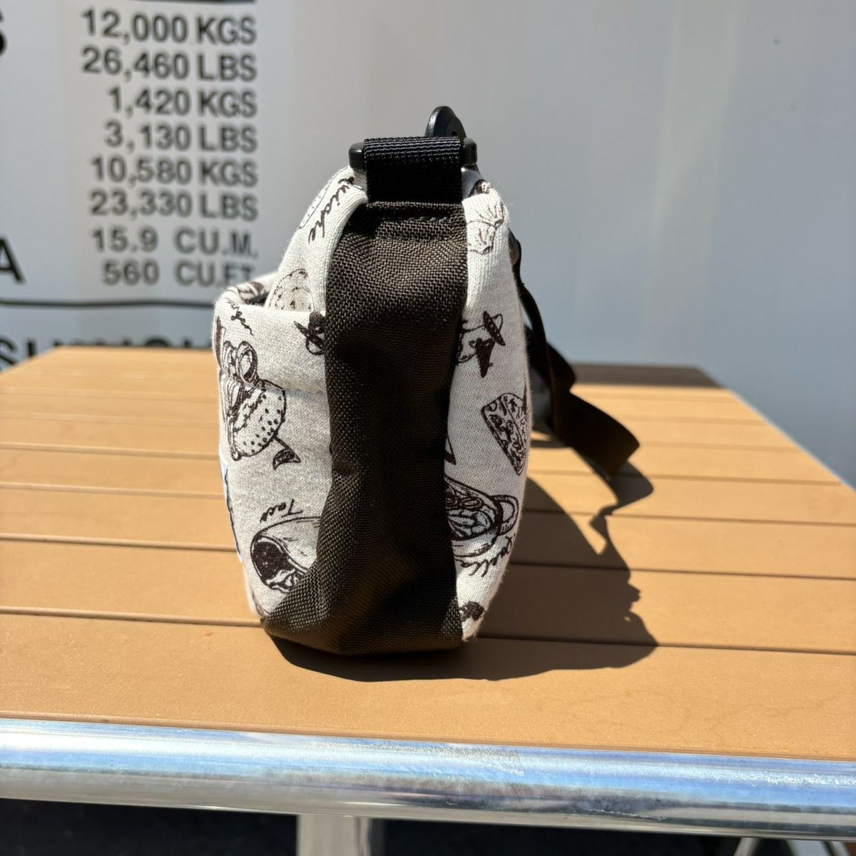 CHUMS > ミニバナナショルダースウェットナイロン 【Food Journey】