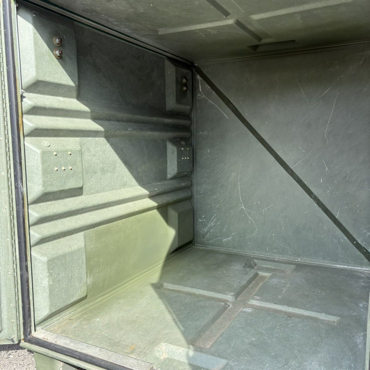 G.I.TTOOLS > 極秘放出｜FRPコンテナ（PALCON）