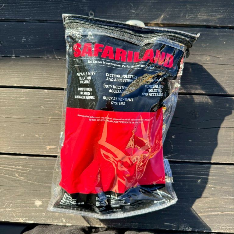 G.I.TTOOLS > SAFARIRAND社 ホルスター（袋付き/左利き用）