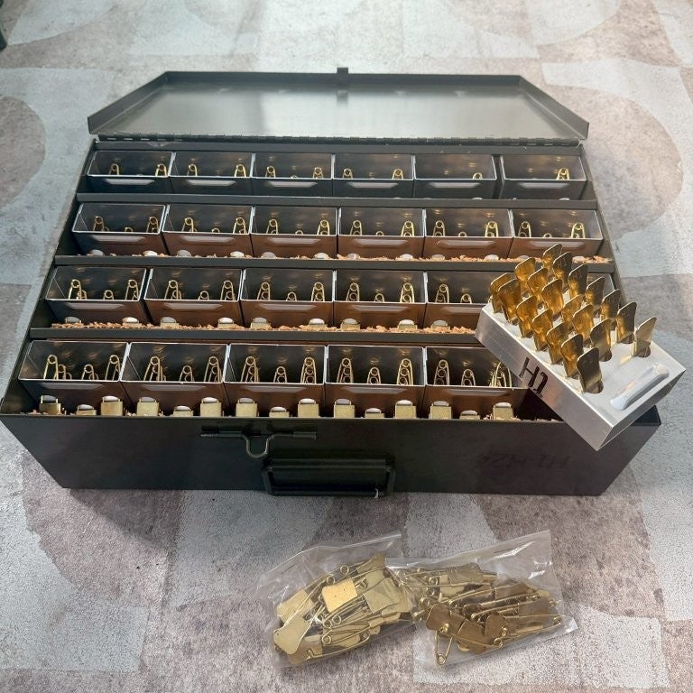 G.I.TTOOLS > 真鍮製ランドリーマーキングピンフルセット