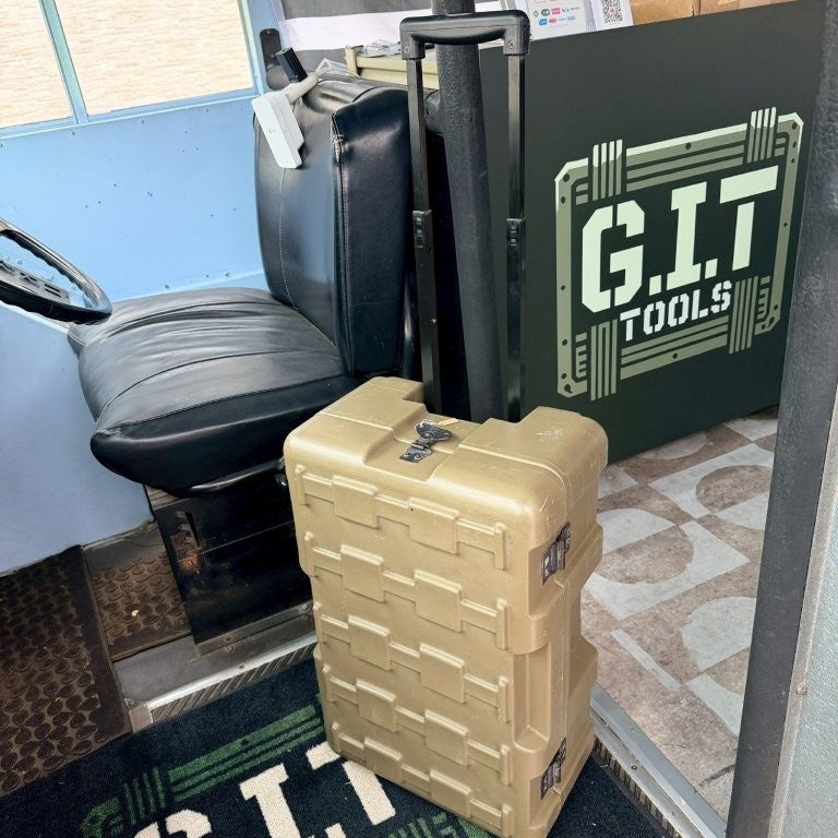 G.I.TTOOLS > ECS社製 ミリタリー ハードケース キャスター付き
