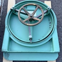 G.I.TTOOLS > BUSHIPS 水密 丸型スカットルハッチ