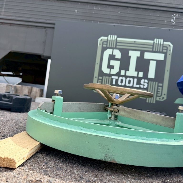 G.I.TTOOLS > BUSHIPS 水密 丸型スカットルハッチ