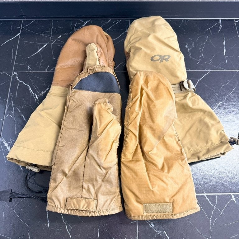   G.I.TTOOLS > Outdoor Research製 極寒地用ミトングローブ