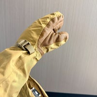   G.I.TTOOLS > Outdoor Research製 極寒地用ミトングローブ