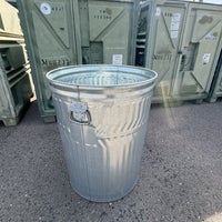 G.I.TTOOLS > 米軍実物 32ガロン スチール製ゴミ箱